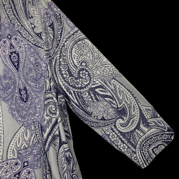 Chicos the Ultimate Tee Purple & White Paisley Tunic Top, Handkerchief Hem SZ 3 - Picture 3 of 9